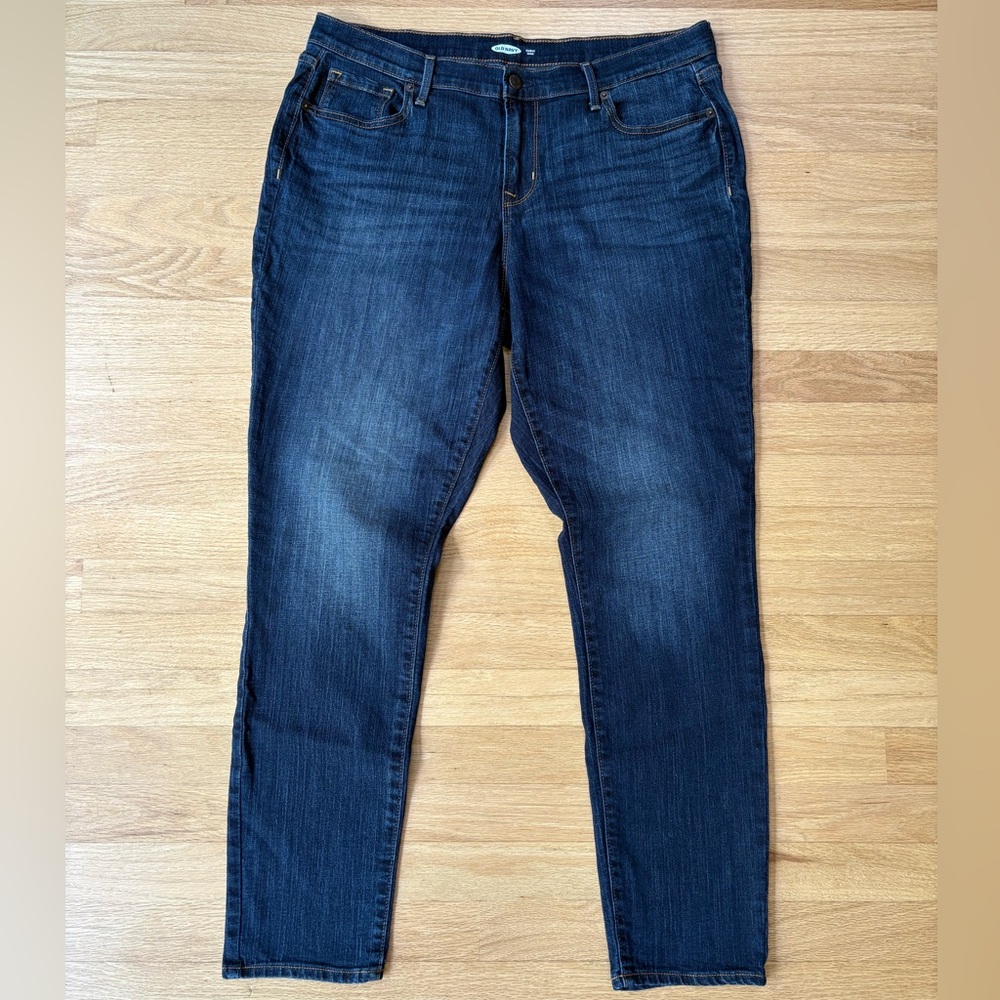 Old Navy Curvy Skinny Jeans Size 14 in Excellent Condition - Picture 1 of 9